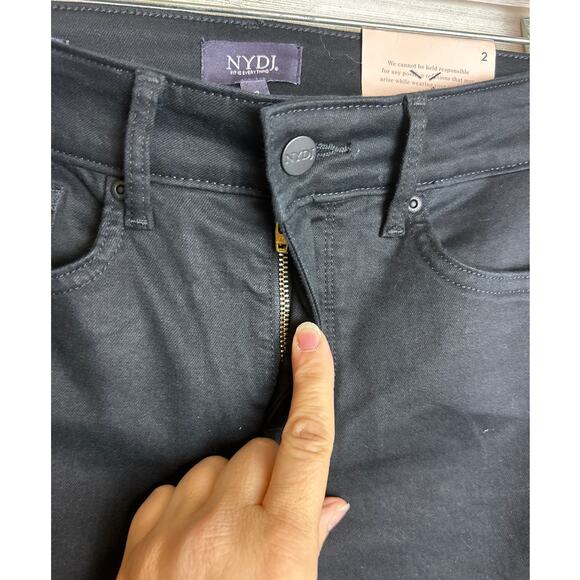 NYDJ Women’s 2 Black Marilyn Straight Crop Roll Cuff Denim Jeans NWT - Picture 6 of 9